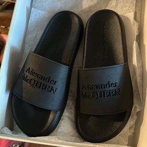 37.5 black McQueen slides new